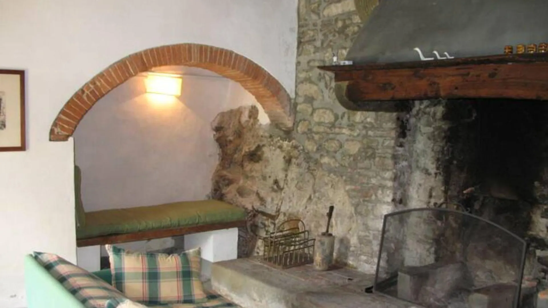 Fattoria Di Pietrabuona Vila Medicina  Alojamento de Turismo Rural Medicina (Tuscany)
