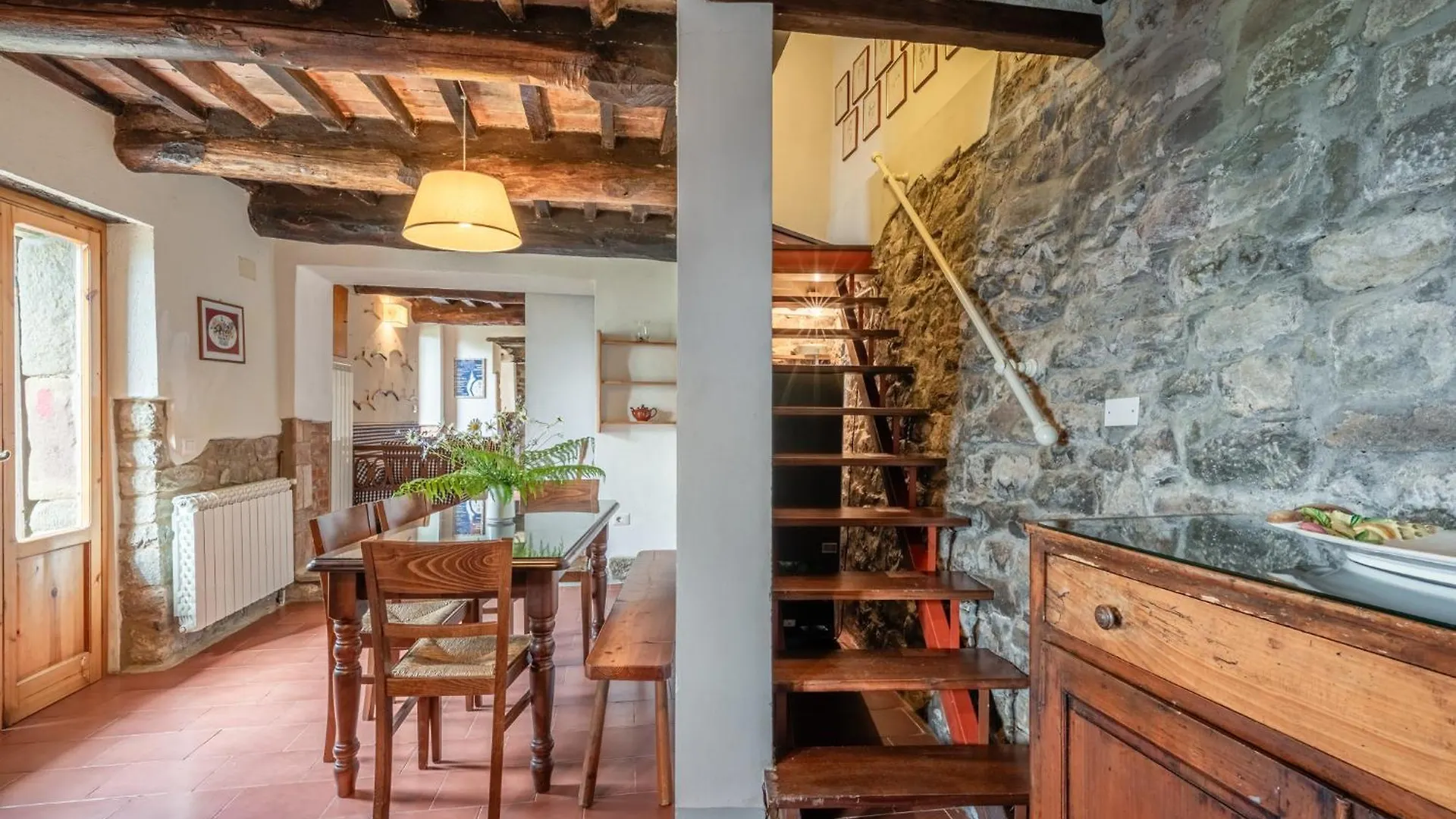 Alloggio per agriturismo Villa Fattoria Di Pietrabuona Medicina  Italia